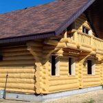 Photo: fenêtres dans une maison en bois - lesquelles choisir?