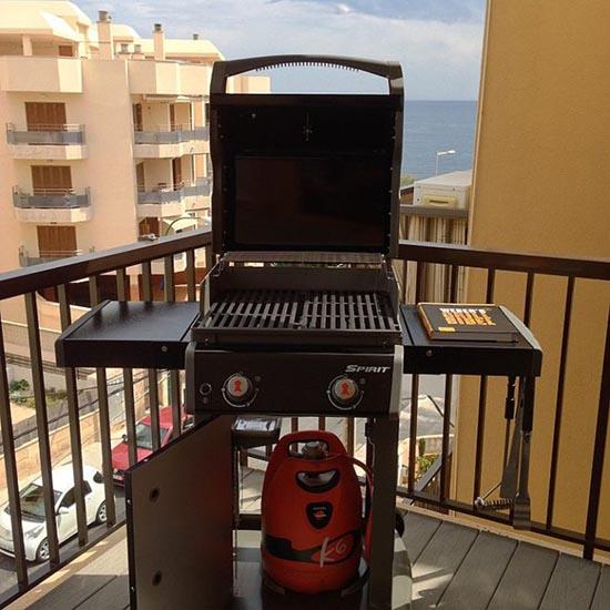 gas grill