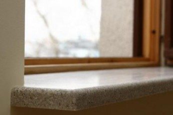 Ang mga granite window sills ng anumang haba at hugis