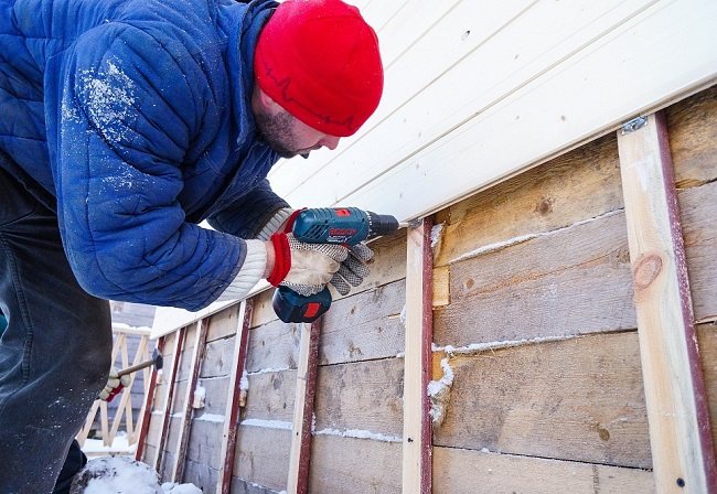 Sådan negles foringen lodret eller vandret