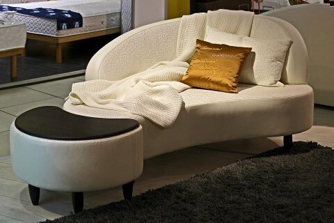 gambar sofa atau ottoman