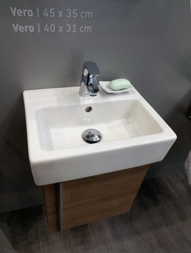 Mini na hugasan (hugasan) mula sa Duravit sa MosBuild 2014