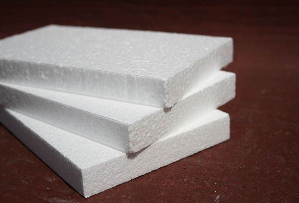 Posible bang idikit ang polystyrene foam sa polyurethane foam