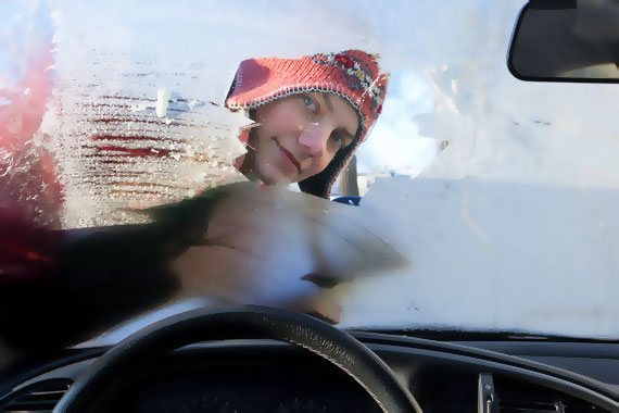 Svedeglas i bilen om vinteren