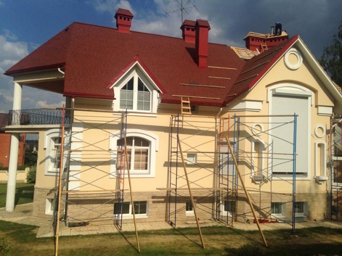 Reconstruction of the roof in the village of Gorodishche