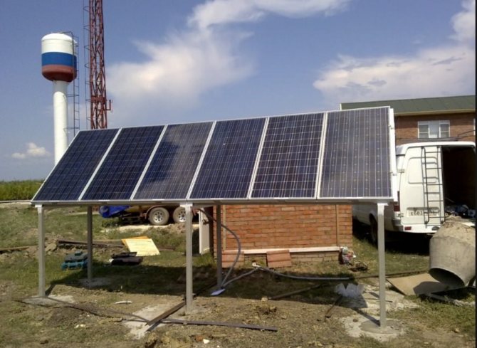 Kabilang sa mga pakinabang ng mga solar panel, ito ay nagkakahalaga ng pagpuna ng isang mahabang buhay ng buhay at kahusayan.