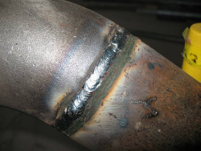 Welding seam sa mga metal na tubo