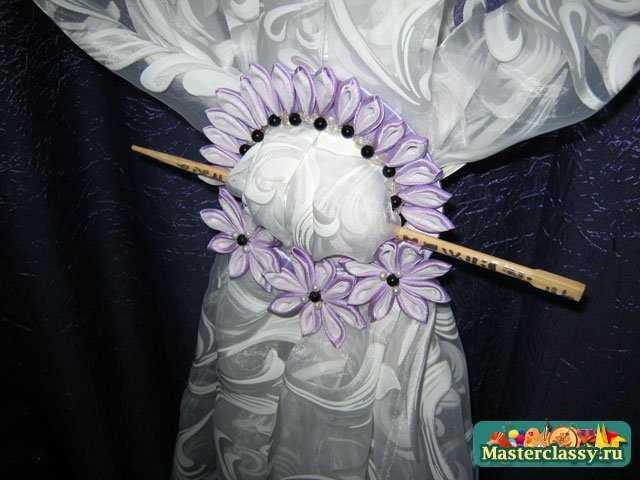 Diskarteng Kanzashi. Itali para sa mga kurtina Master class