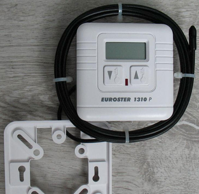 temperatura sensor para sa underfloor pagpainit na tubig