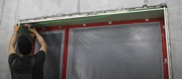 Ang pag-ikot ng mga tornilyo sa sarili - humihinto sa mga sheet ng gilid ng drywall.